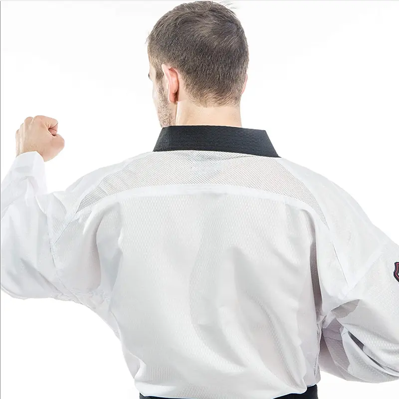 Pakaian seragam Taekwondo dengan jaringan